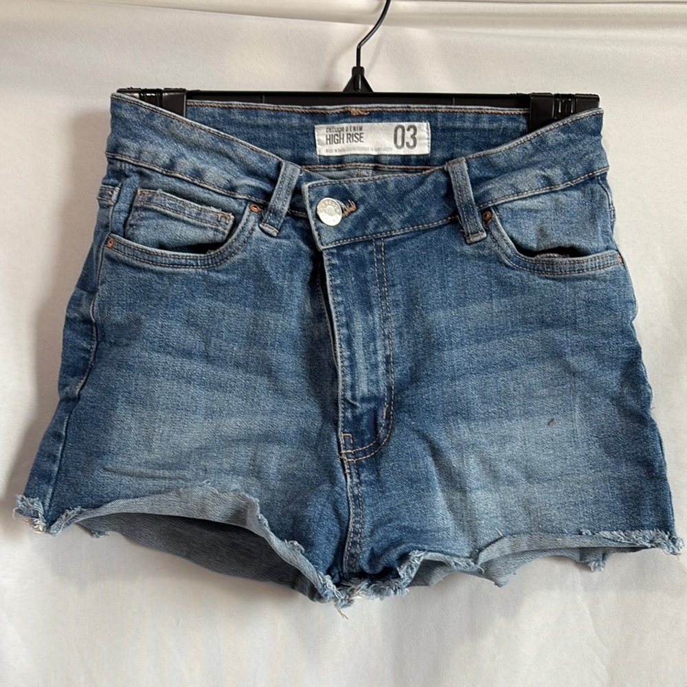 Refuge Blue High Waist Denim Shorts Frayed Hem XS213